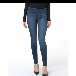 Liverpool pull on jeans